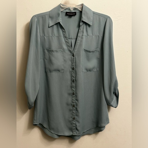 Mint green blouse - Picture 1 of 4